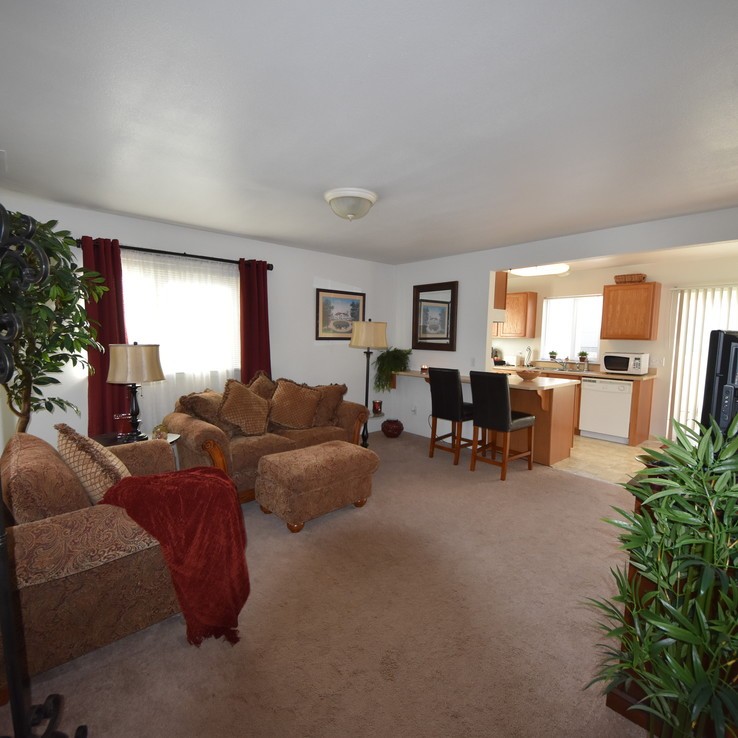 Suncrest Road Talent, Oregon Pulitzer Properties LLC